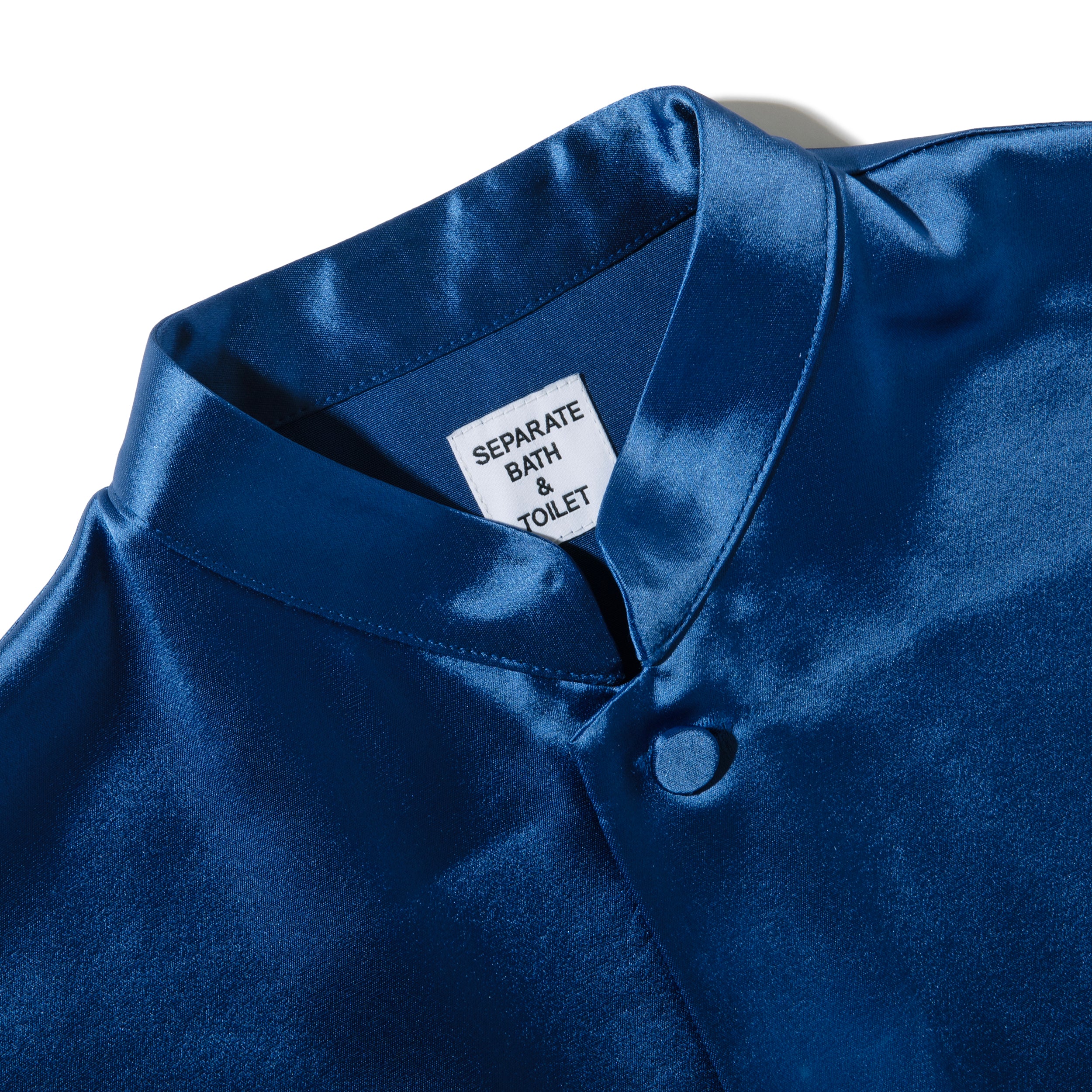 NEW KUNG-FU JACKET – SEPARATE BATH & TOILET