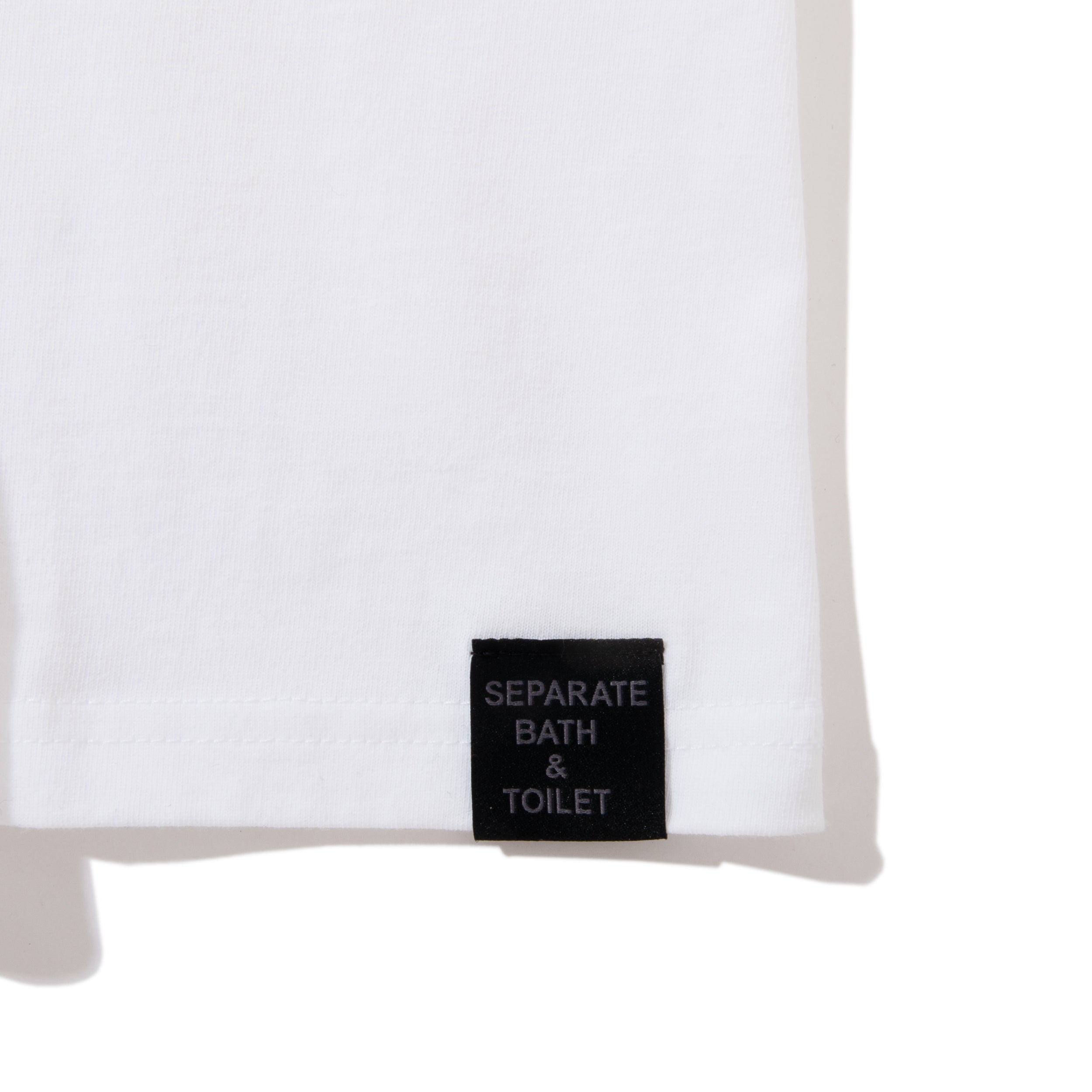 FRUITS OF THE TEE – SEPARATE BATH & TOILET