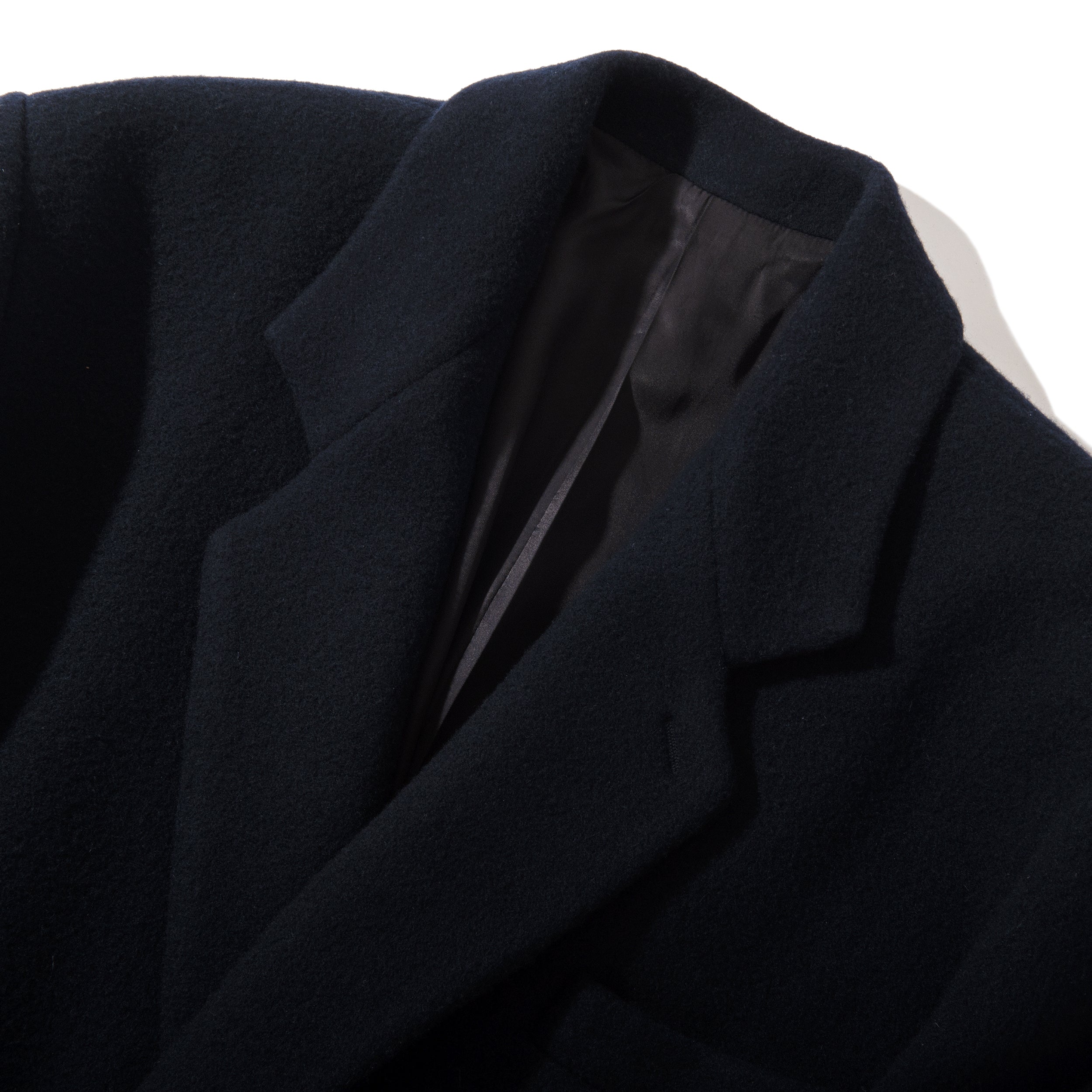 コート – SEPARATE BATH & TOILET