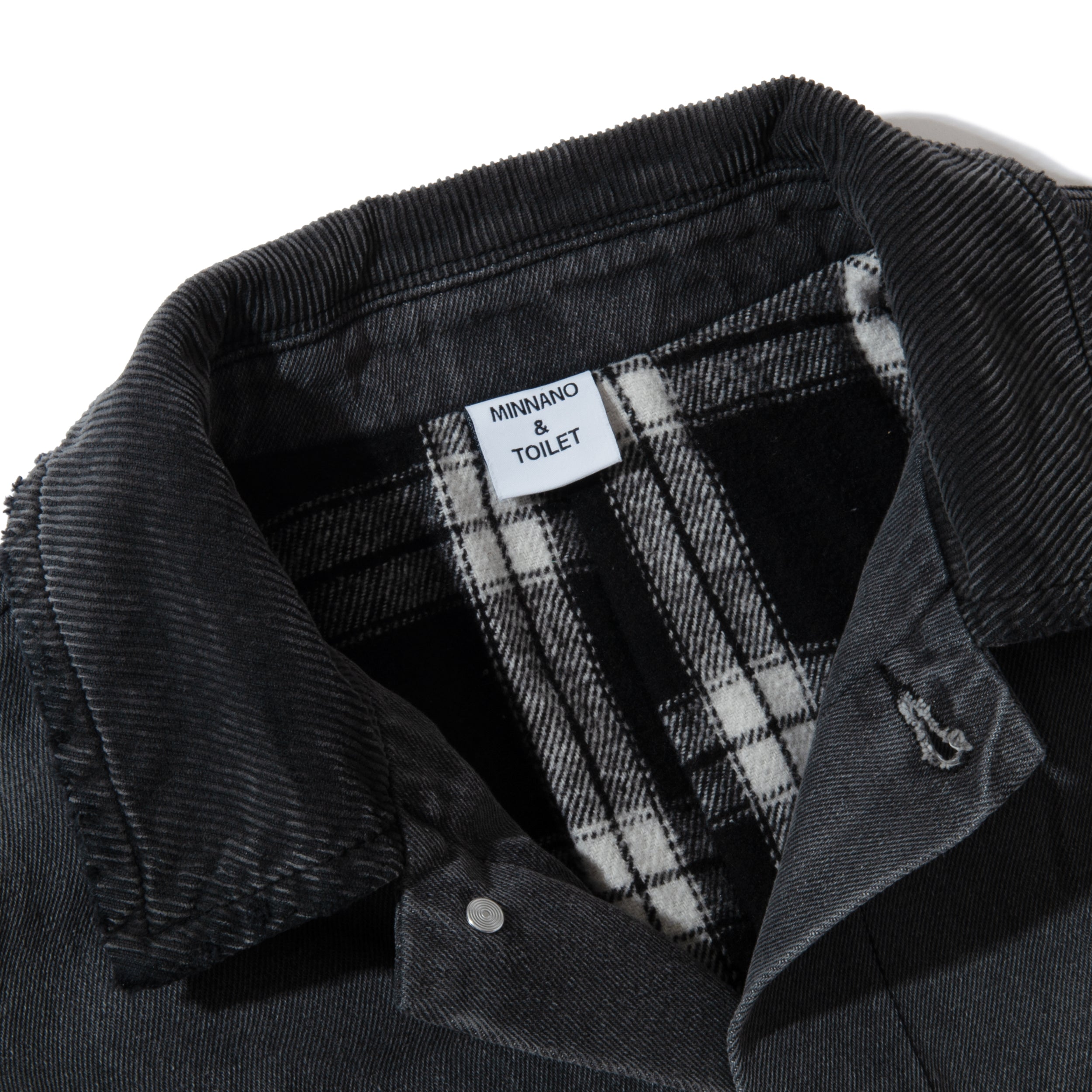 BORO BORO JKT – SEPARATE BATH & TOILET