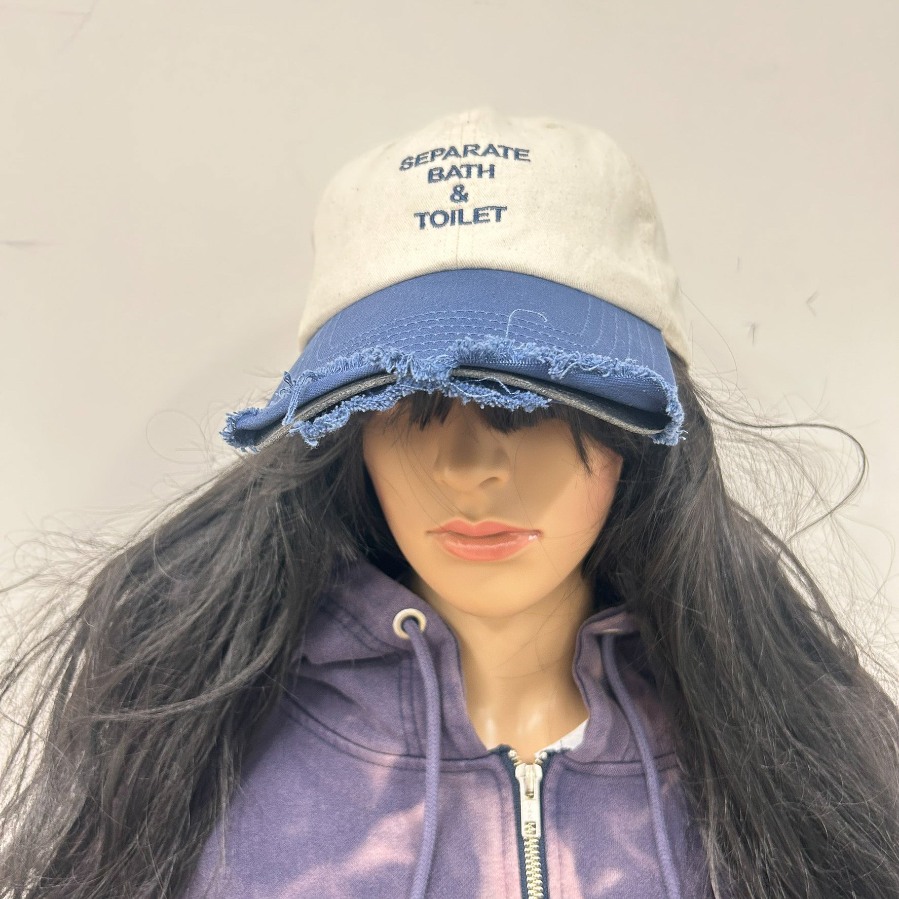 6PANEL CAP – SEPARATE BATH & TOILET