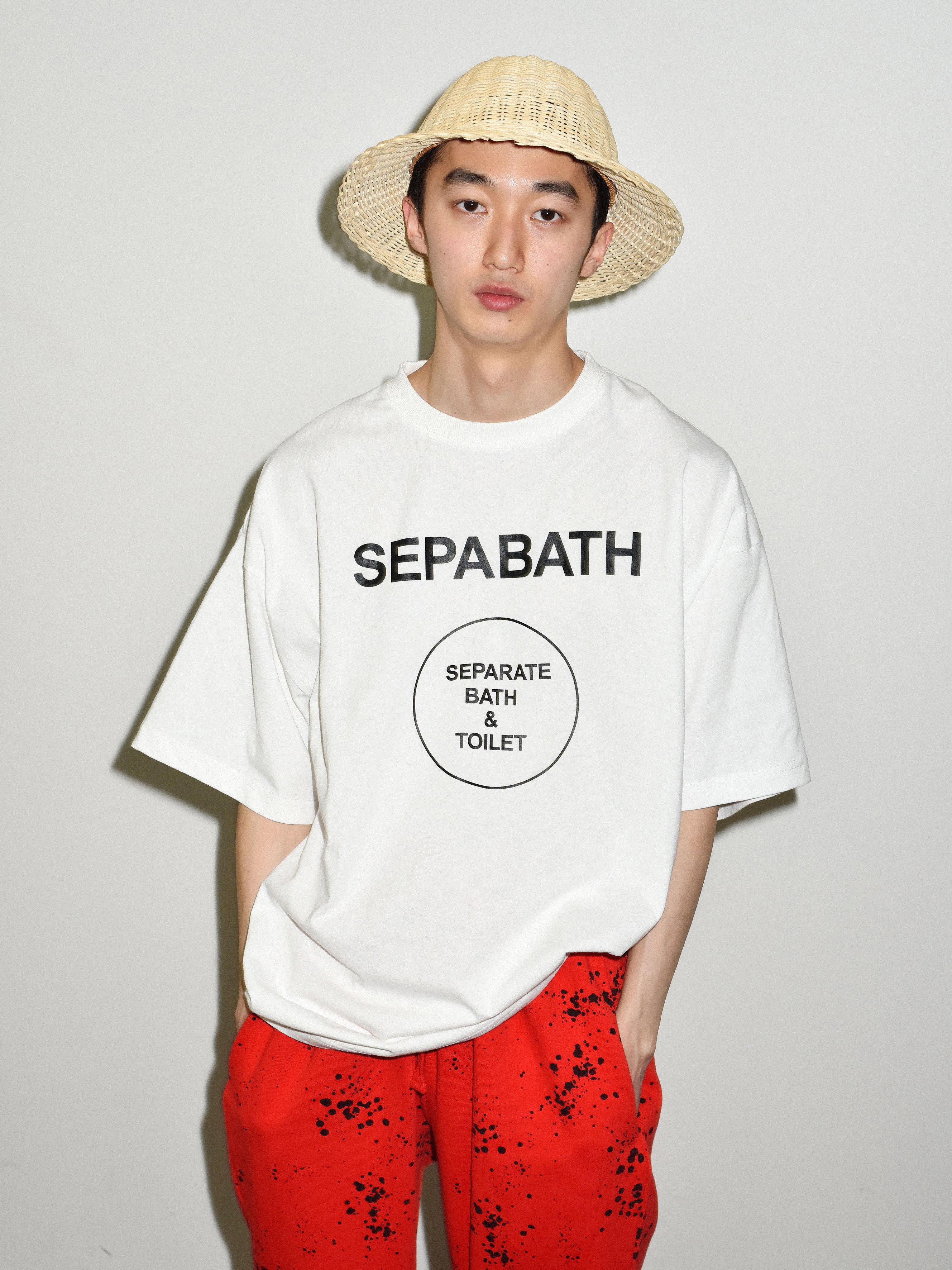 CIRCLE LOGO S/S TEE – SEPARATE BATH & TOILET