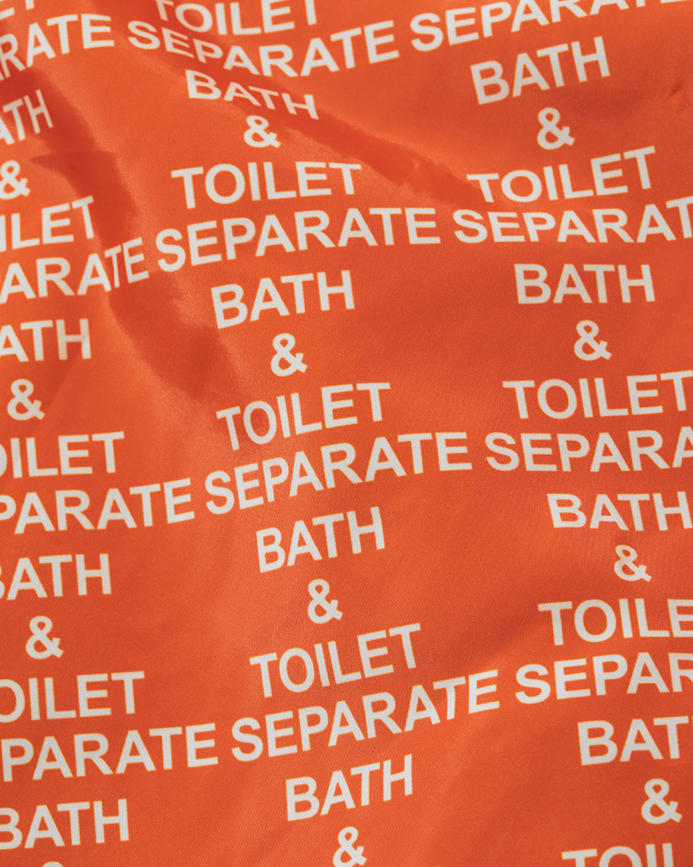 SEPARATE BATH & TOILET