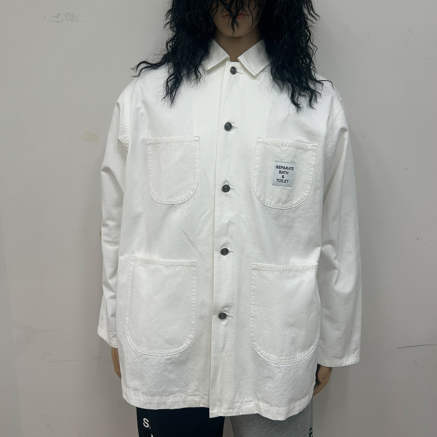 COVERALL – SEPARATE BATH & TOILET