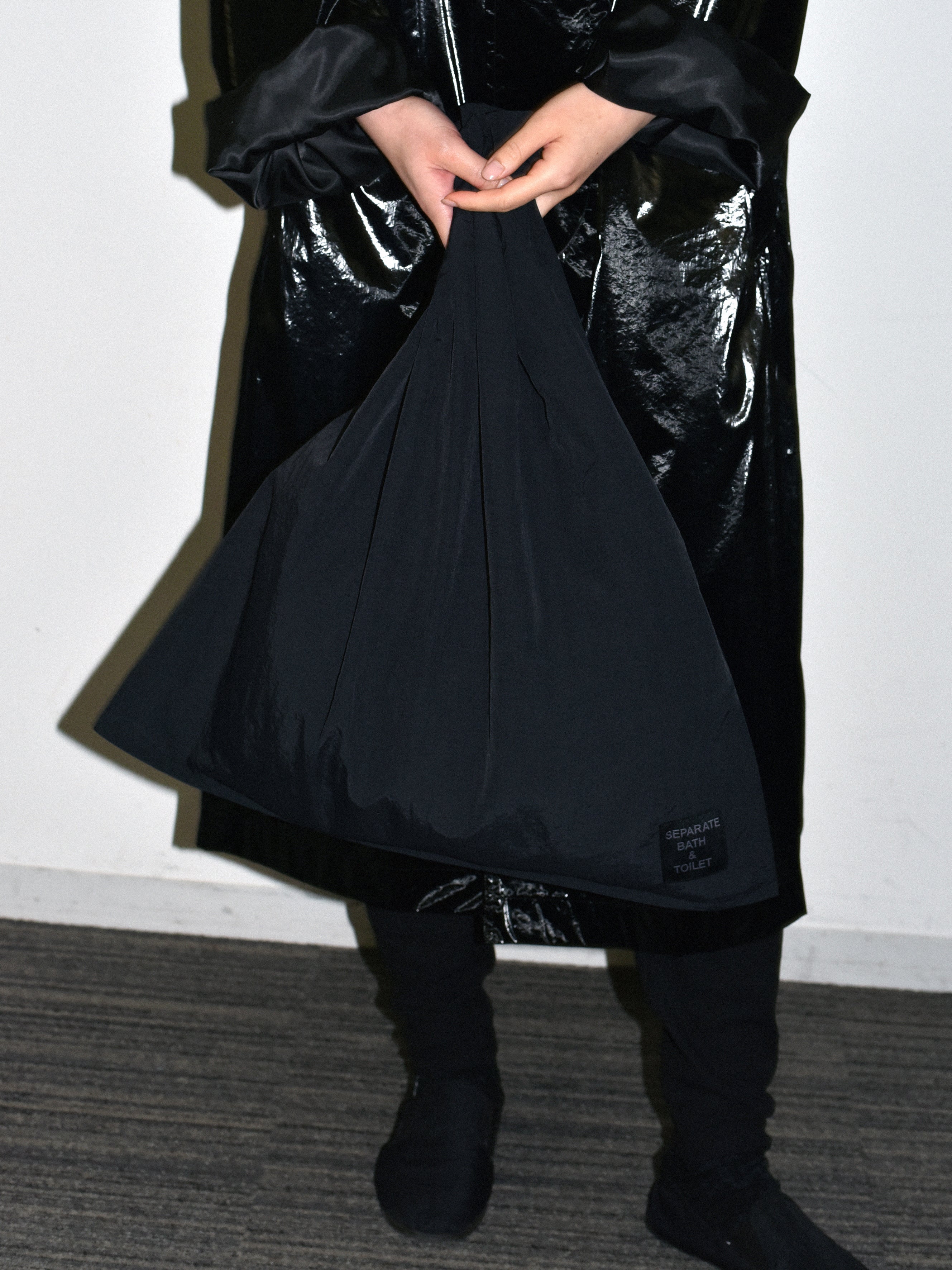 ABOUT – SEPARATE BATH & TOILET